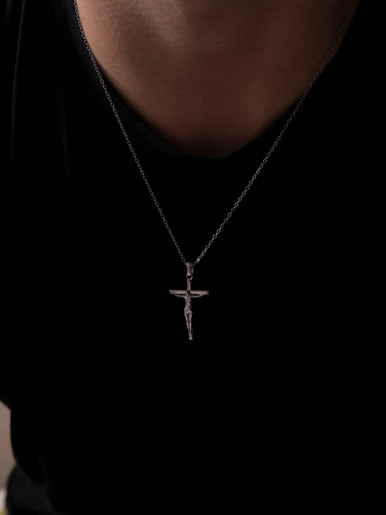 Crucifix Chain (Silver)
