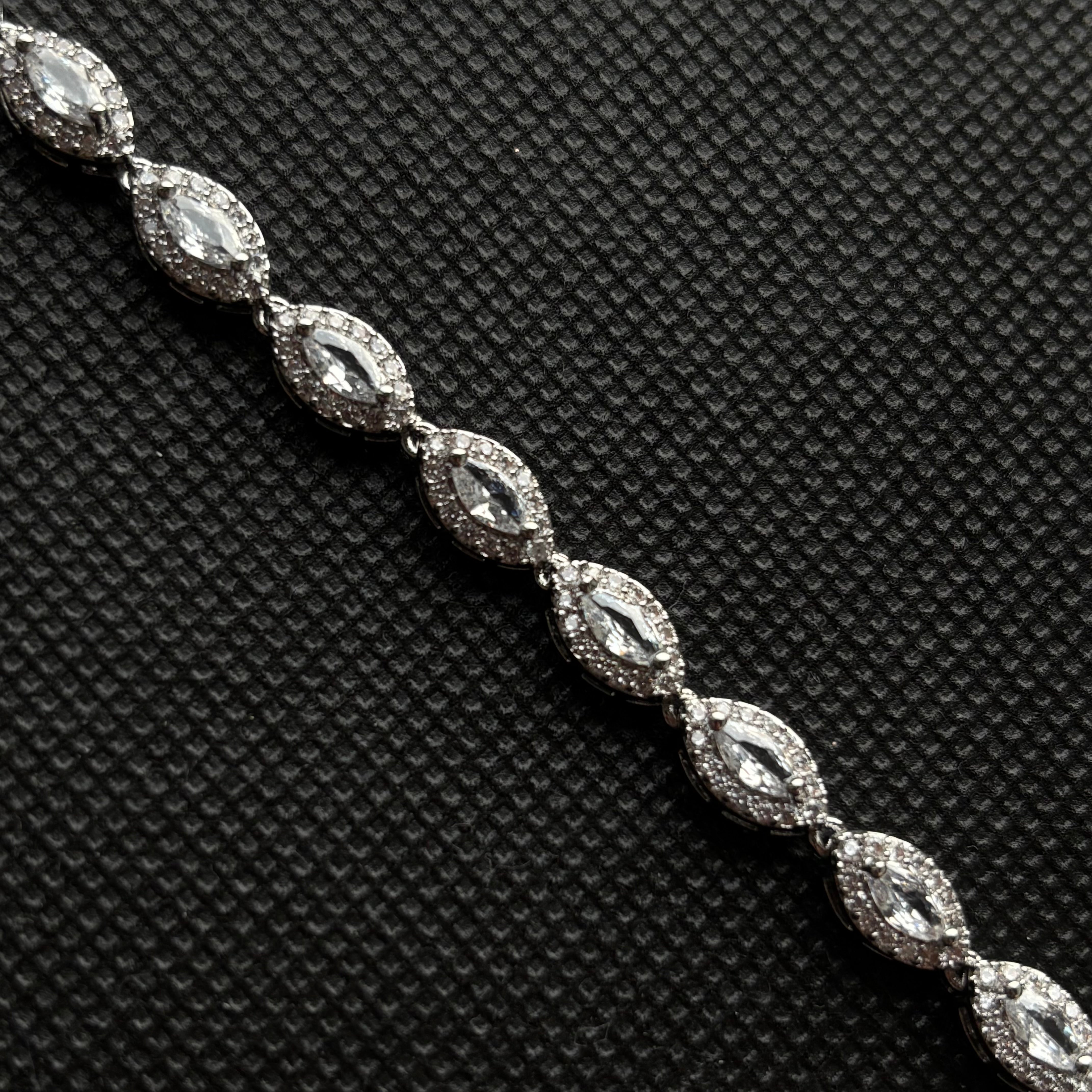 Celestial Eye Crystal Bracelet (Silver)