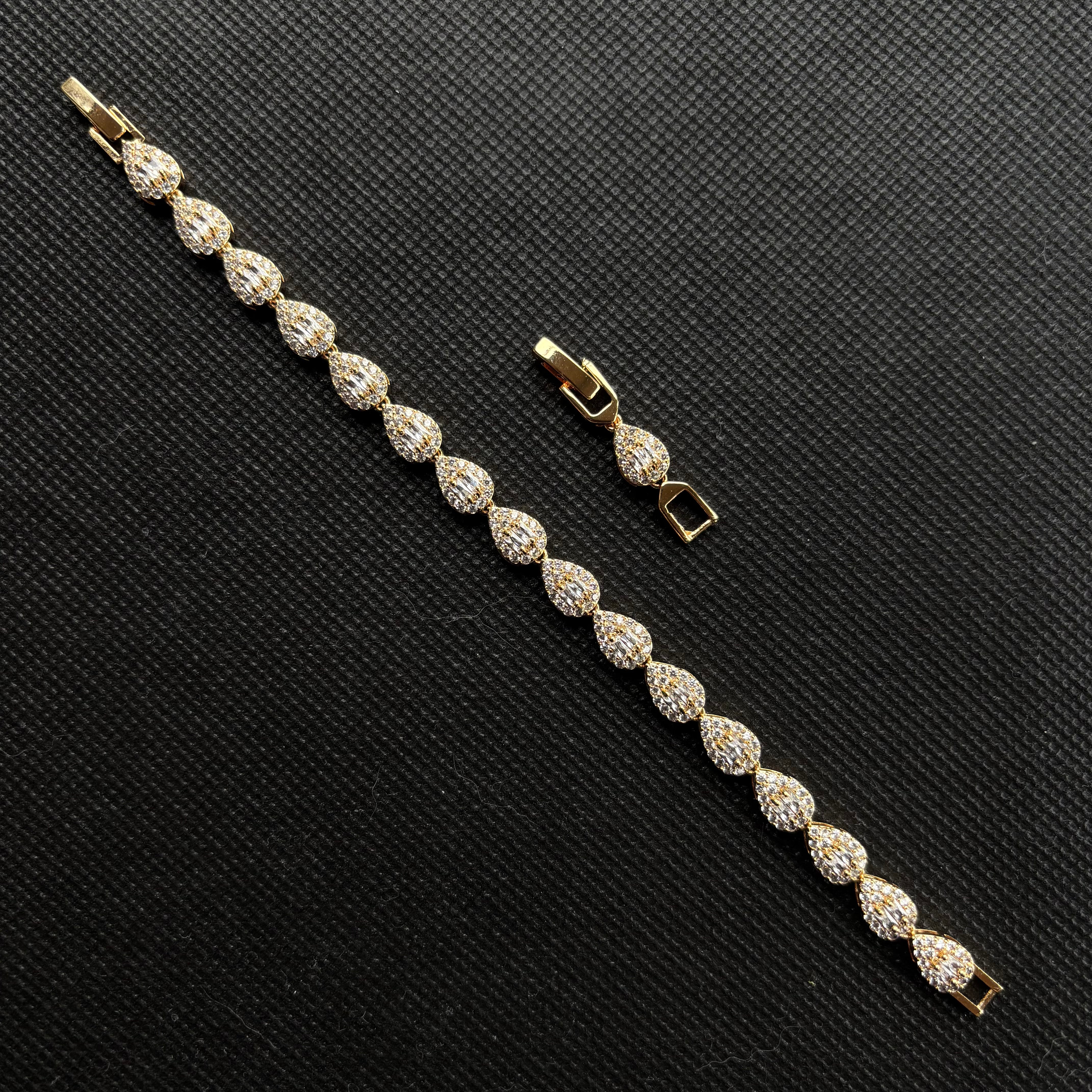 Aqueous Éclat Bracelet (Gold)