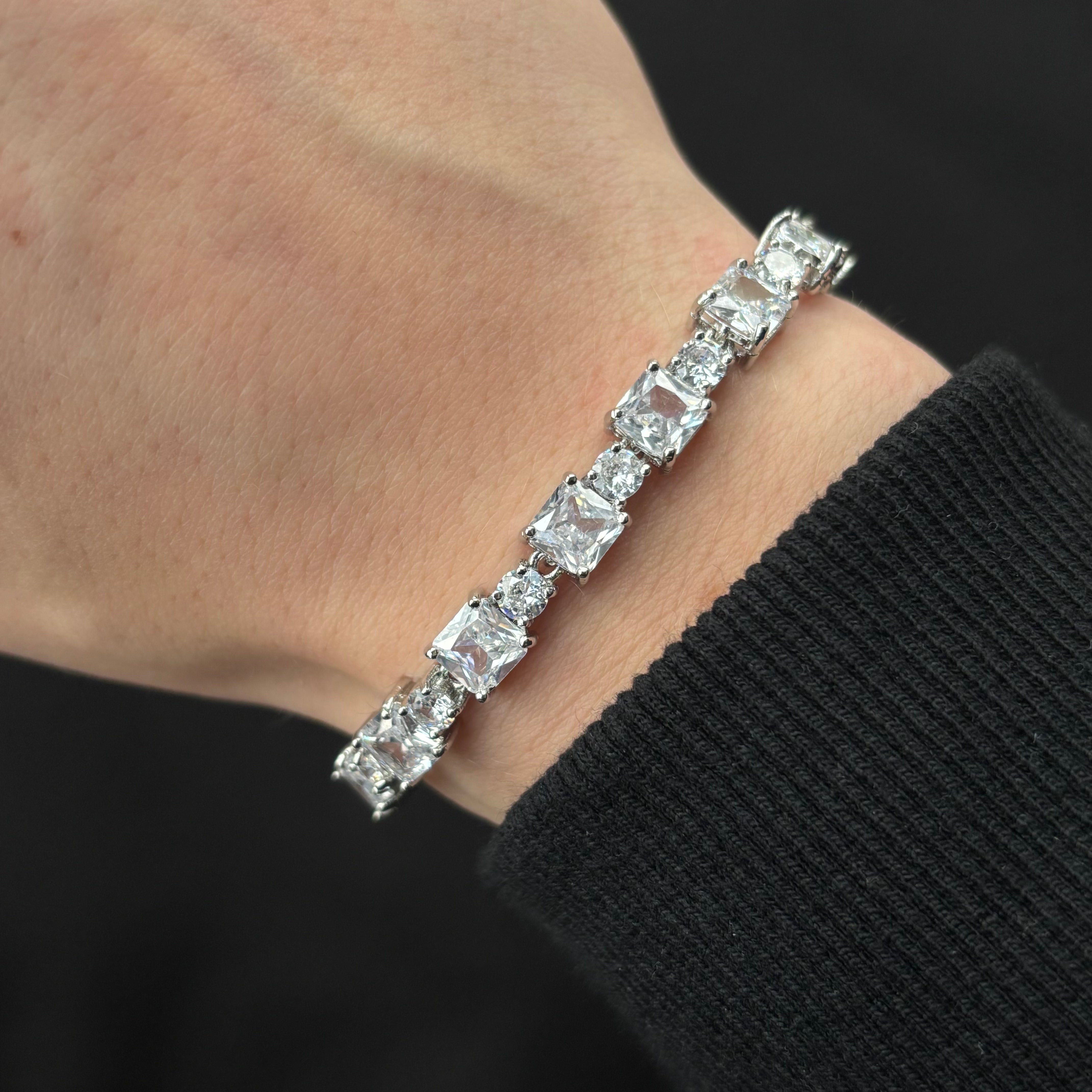 Luxe Square Bracelet (Silver)