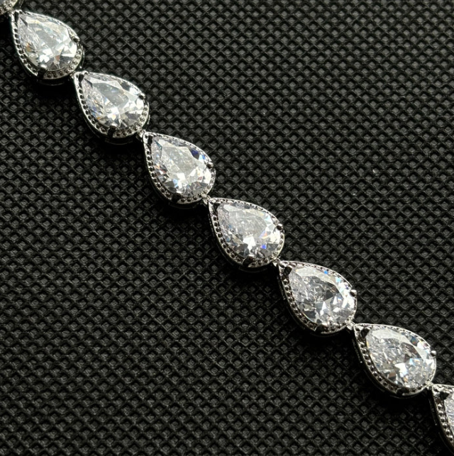 Éclat Raindrop Bracelet (Silver)