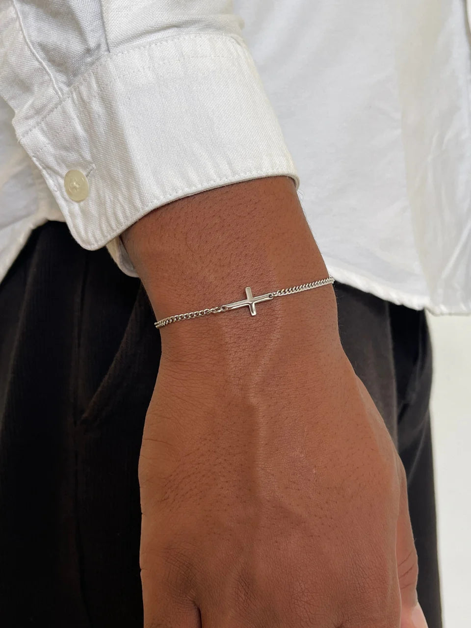 CROSS BRACELET (Silver)