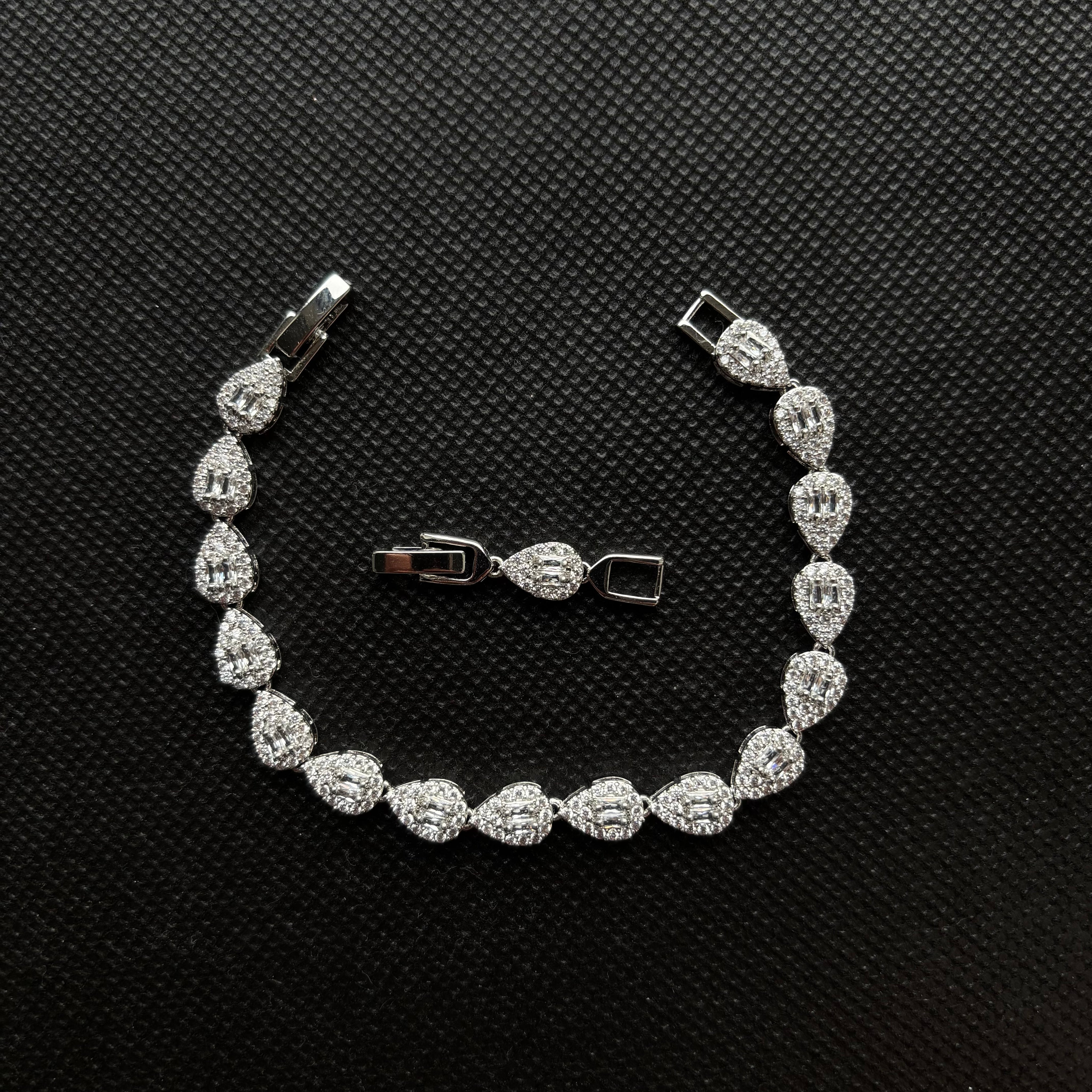 Aqueous Éclat Bracelet (Silver)