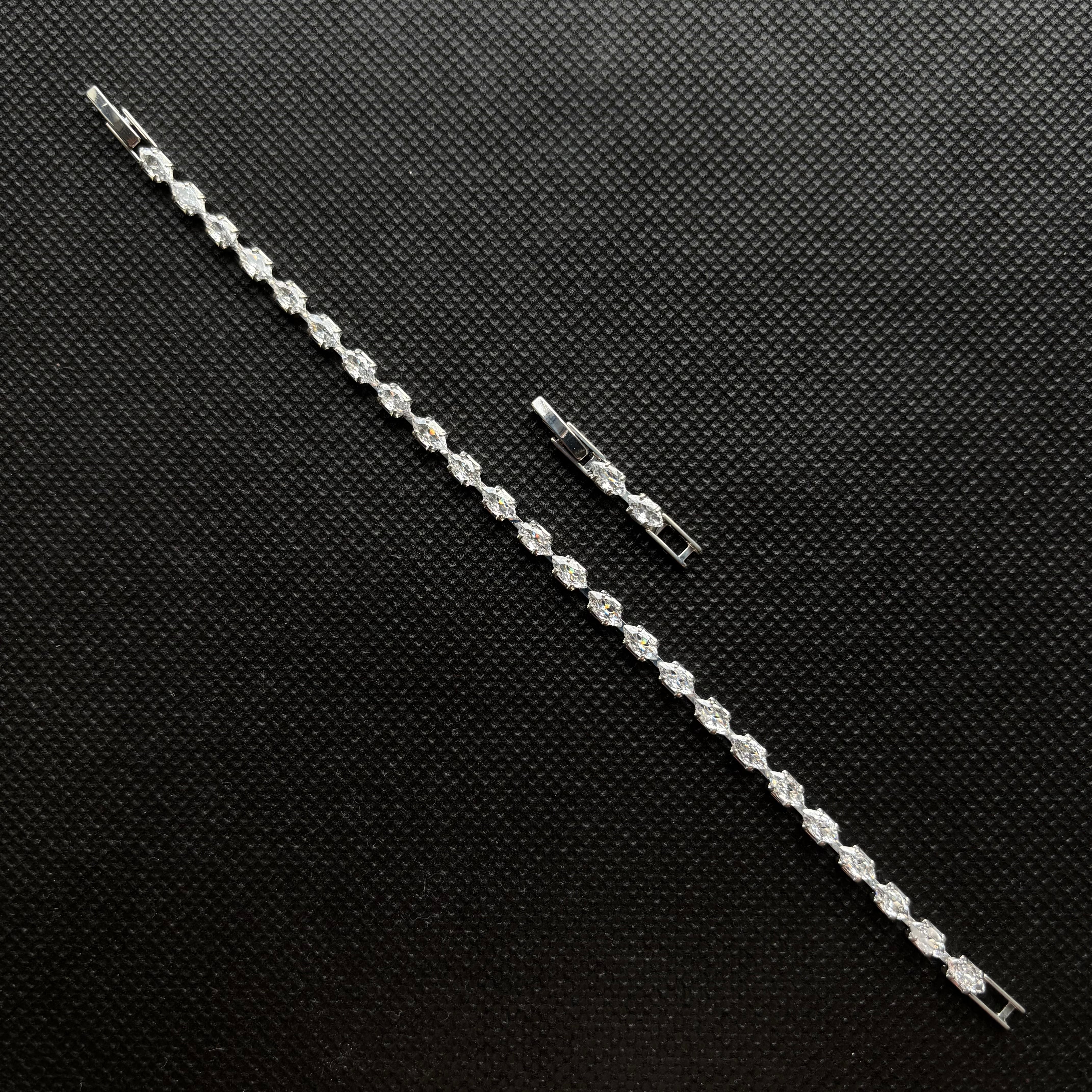 Lumière Crystal Bracelet (Silver)