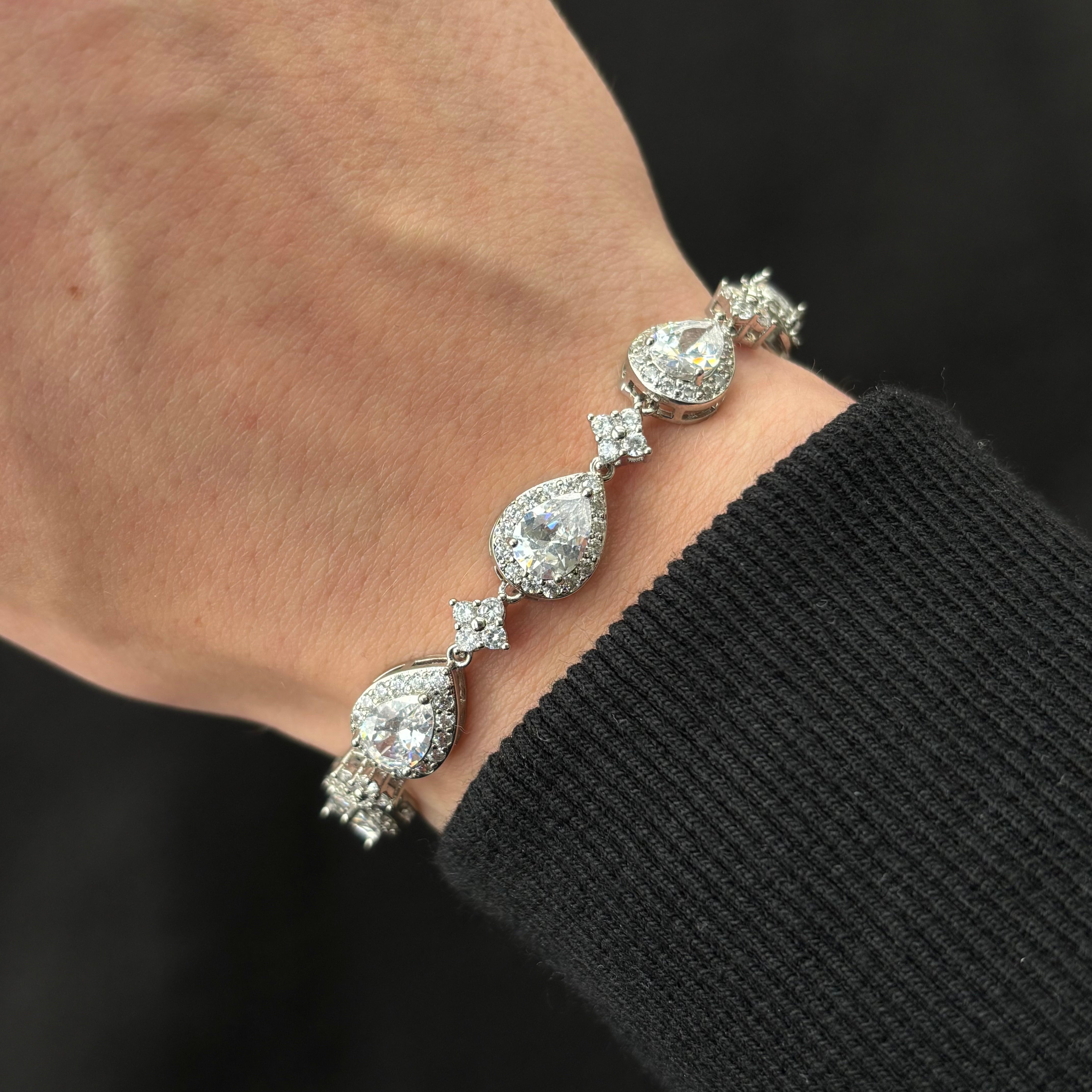 Stellar Star Bracelet (Silver)