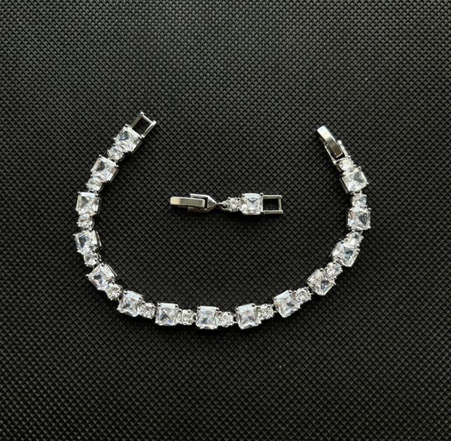 Luxe Square Bracelet (Silver)