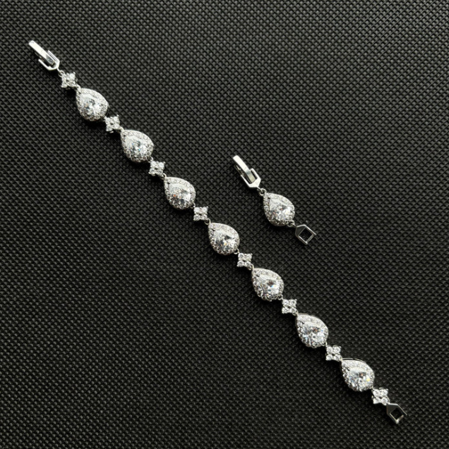 Stellar Star Bracelet (Silver)