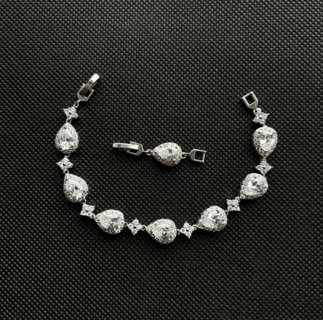 Stellar Star Bracelet (Silver)
