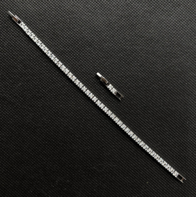 Petite Square Bracelet (Silver)